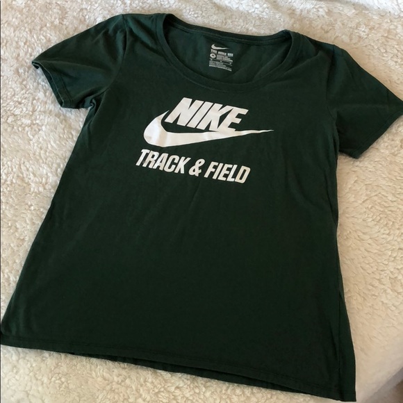 Nike Graphic Tee - Picture 1 of 2